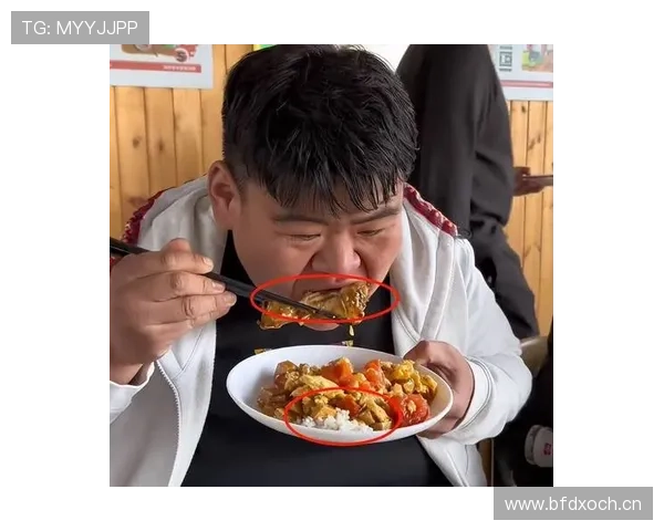 傅园慧训练完吃掉一整只烤鸭，教练说她饭量比男队员还猛